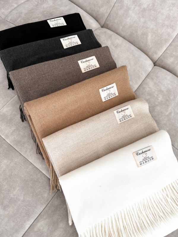 Szal z kaszmirem i wełną z frędzlami taupe SNOW 8