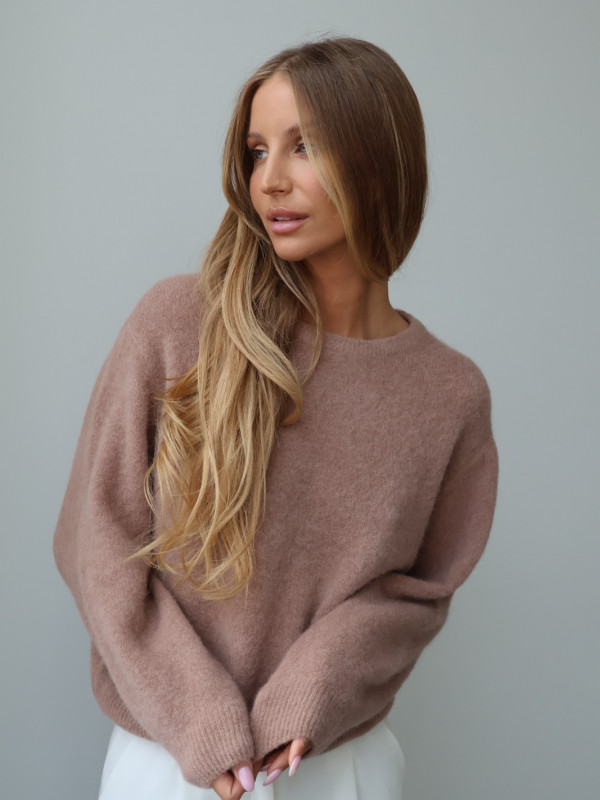 Sweter z baby alpaką i wełną merino CLARESE blush taupe
