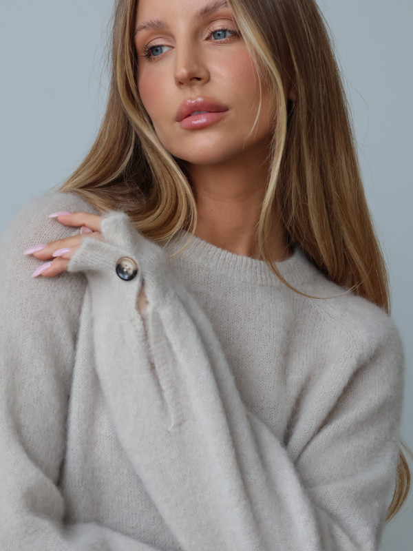 Sweter z kid moherem i wełną merino beż MERA 2