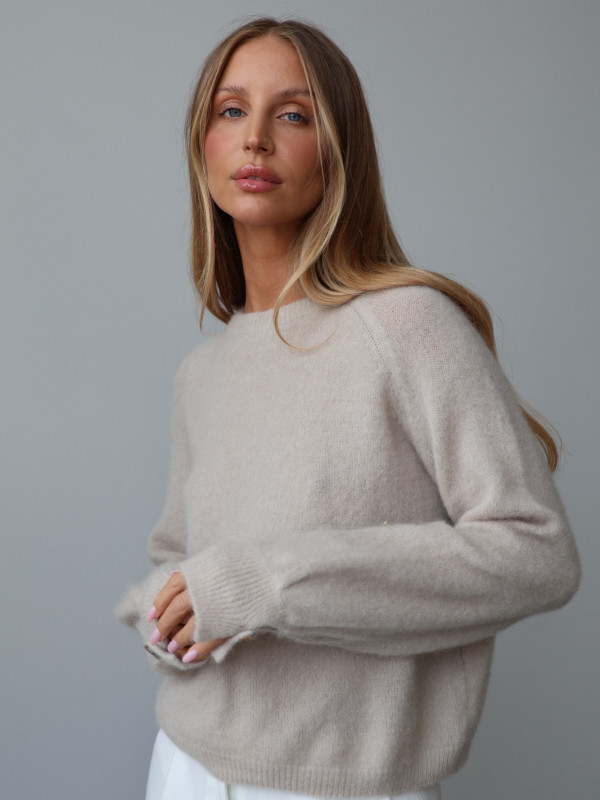 Sweter z kid moherem i wełną merino beż MERA 3