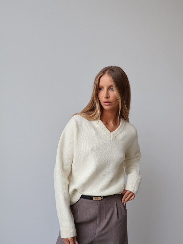 Sweter z dekoltem V 100% wełna merino premium śmietanka SELINE 1