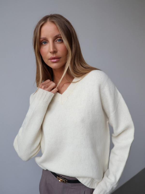 Sweter z dekoltem V 100% wełna merino premium śmietanka SELINE 7