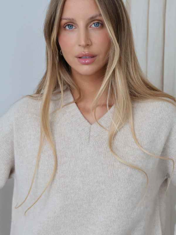 Sweter z dekoltem V 100% wełna merino premium beż SELINE 3