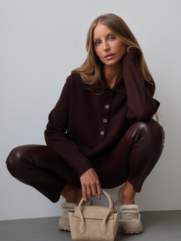 Sweter polo z guzikami czekolada MONS 11