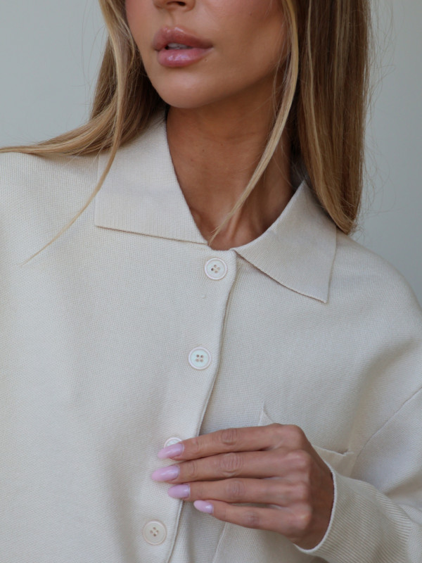 Sweter polo z guzikami beż MONS 5