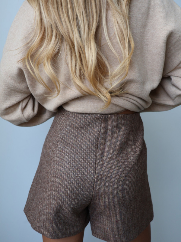 Szorty strukturalne z wełną brąz CASCAIS 8