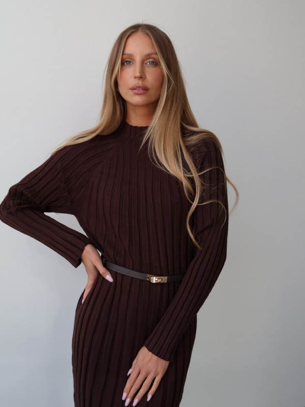 Sukienka dzianinowa prążkowana czekolada DINANT 19