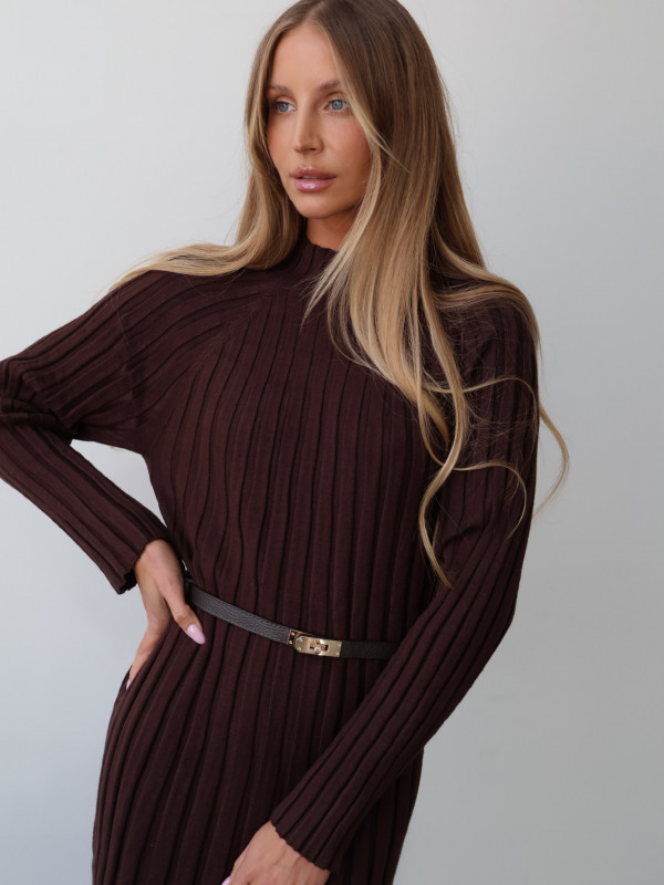 Sukienka dzianinowa prążkowana czekolada DINANT