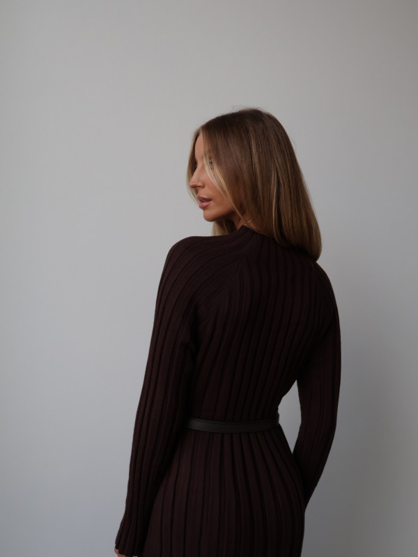 Sukienka dzianinowa prążkowana czekolada DINANT 4