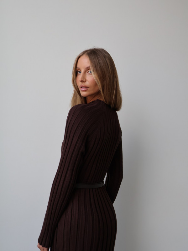 Sukienka dzianinowa prążkowana czekolada DINANT 2