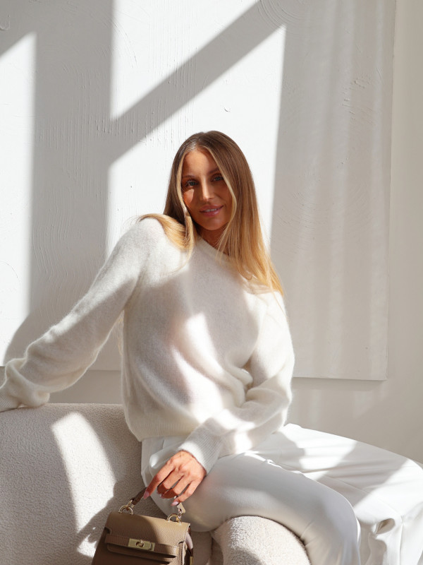 Sweter z kid moherem i wełną merino śmietanka MERA 6